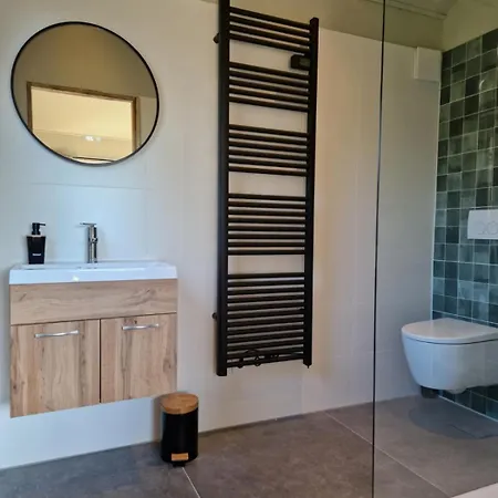 Bed & Breakfast Benb Huys De Landerije 4*